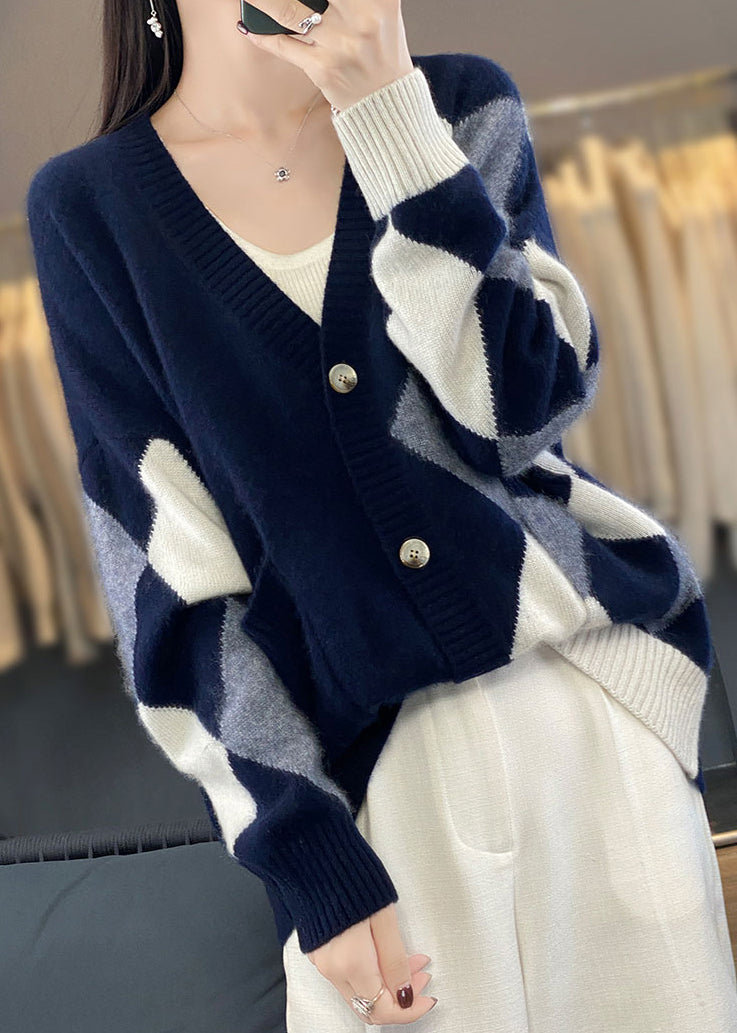Effortlessly Elegant Cardigan with a Timeless Design