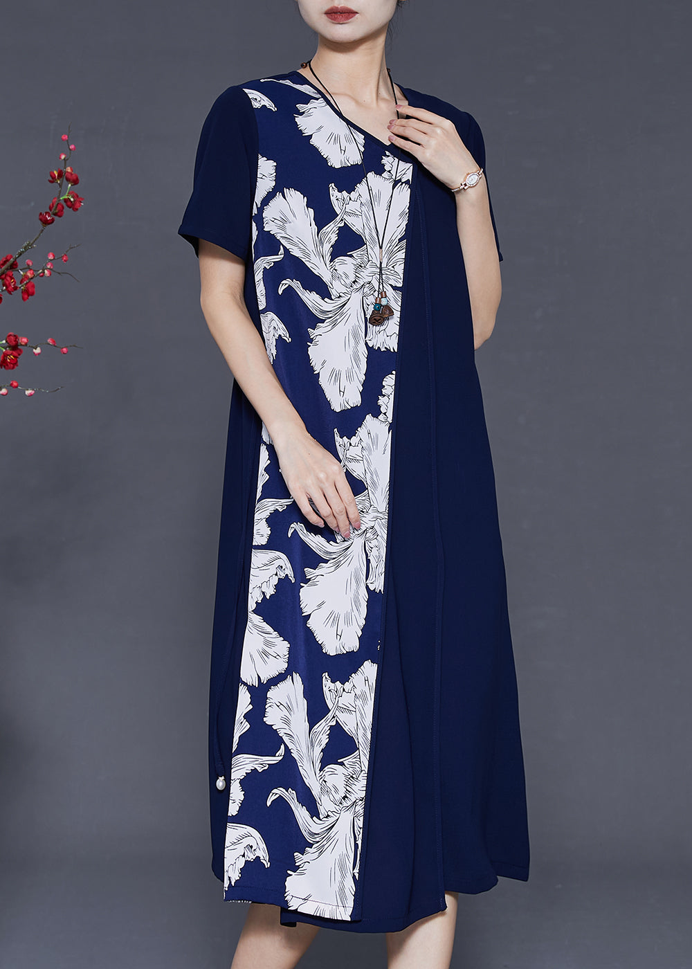 Gracefully Styled Dress for Any Occasion