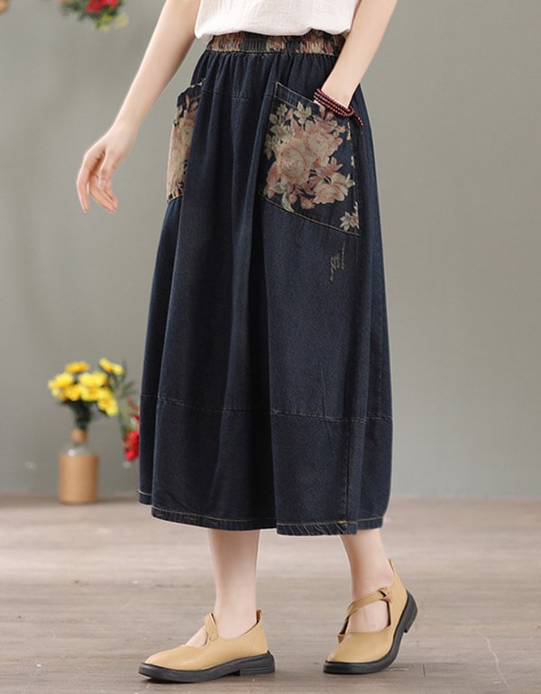 Gracefully Styled Garment for Any Occasion