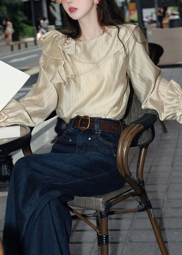 Beautifully Finished Blouse in a Timeless Design