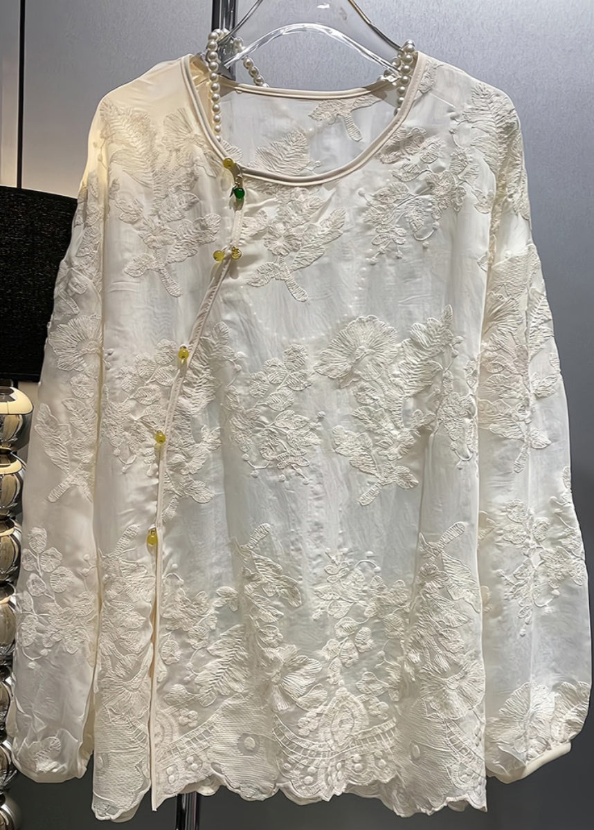 Effortlessly Elegant Top with a Timeless Design