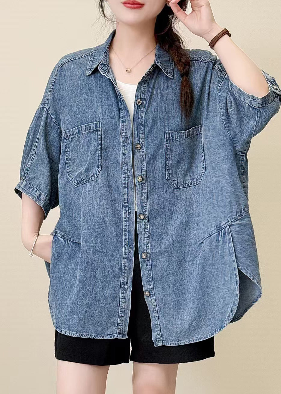 Classic Vintage Shirt with a Flattering Fit