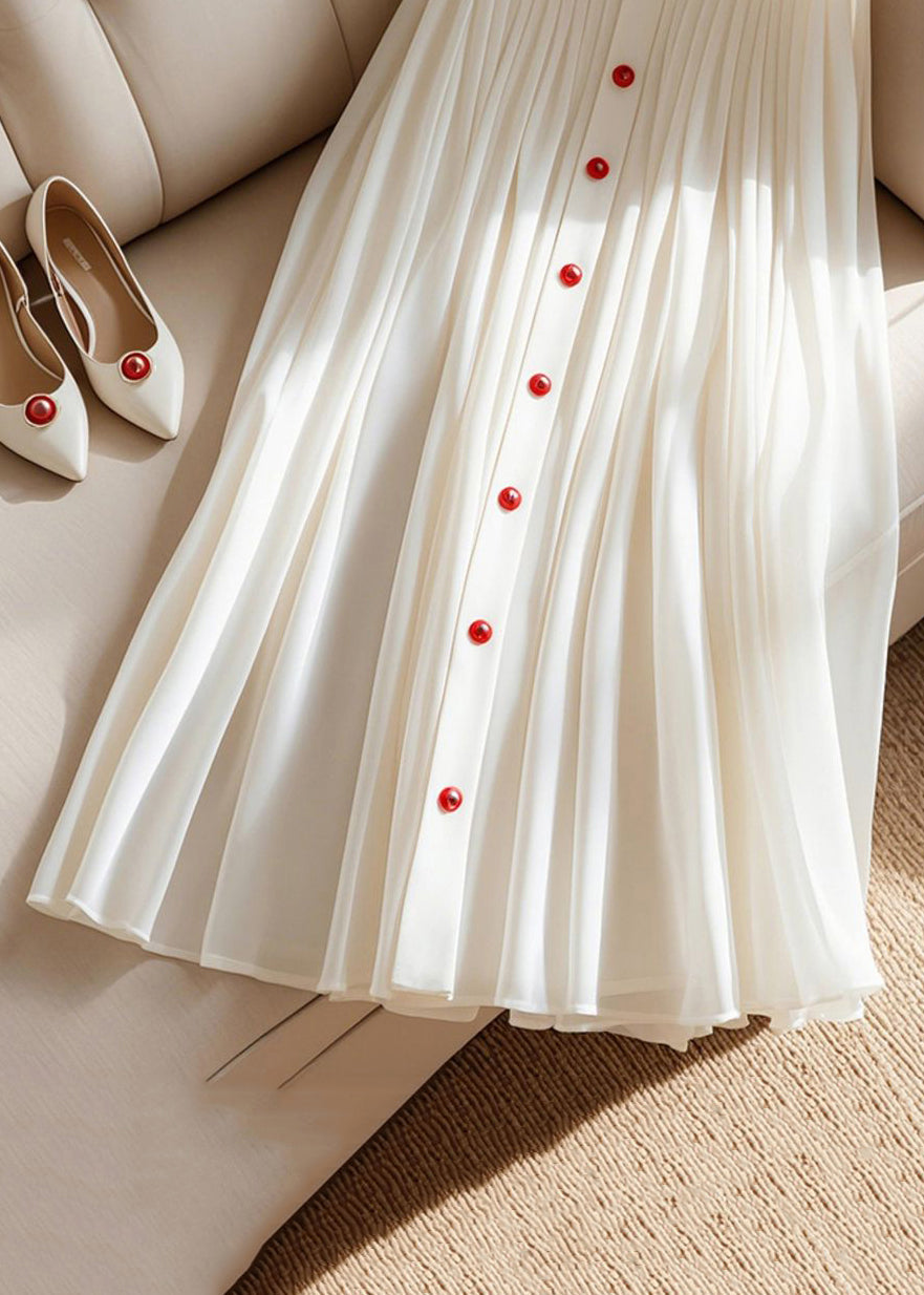 Well Tailored Garment with a Graceful Silhouette