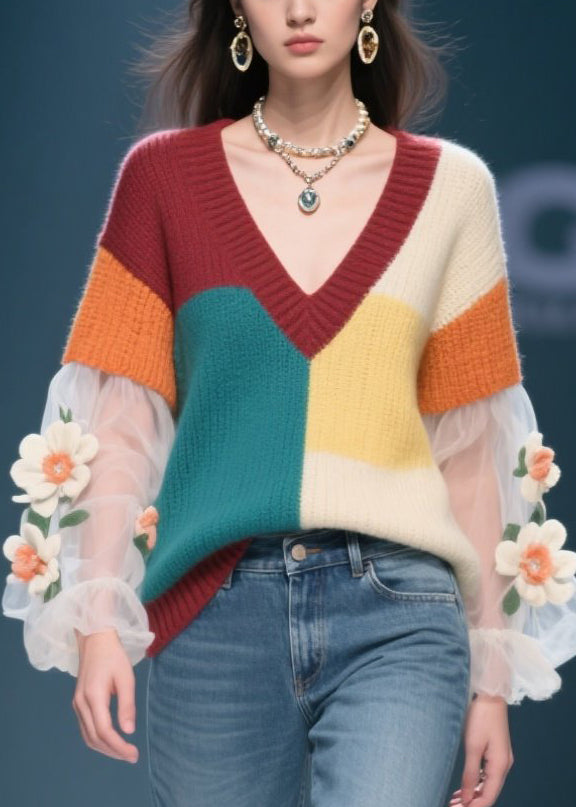 Well Tailored Sweater with a Graceful Silhouette