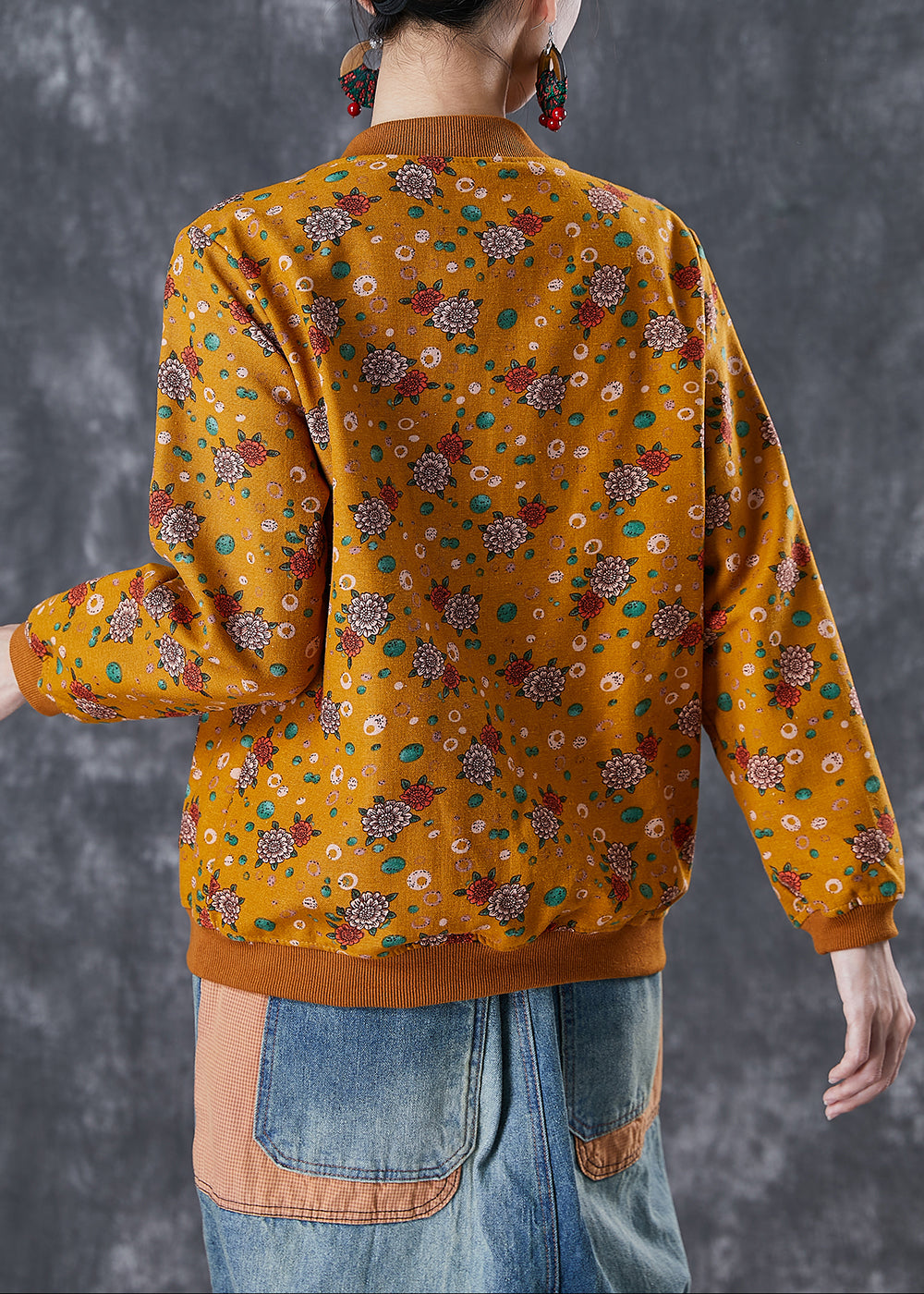 Elegantly Styled Jacket for Everyday Wear