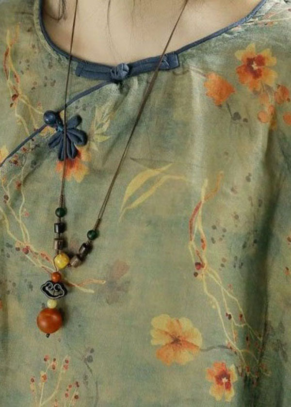 Beautifully Finished Top in a Timeless Design