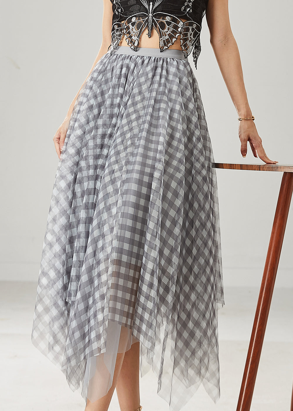 Effortlessly Elegant Garment with a Timeless Design