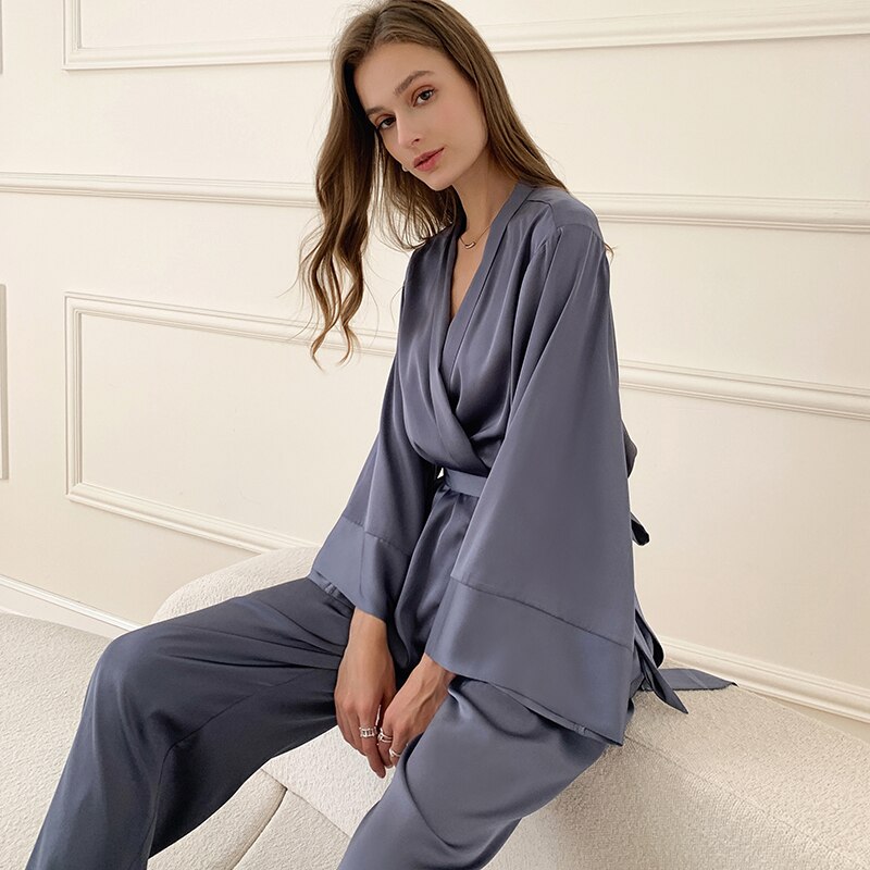 Beautifully Crafted Cardigan in a Classic Style