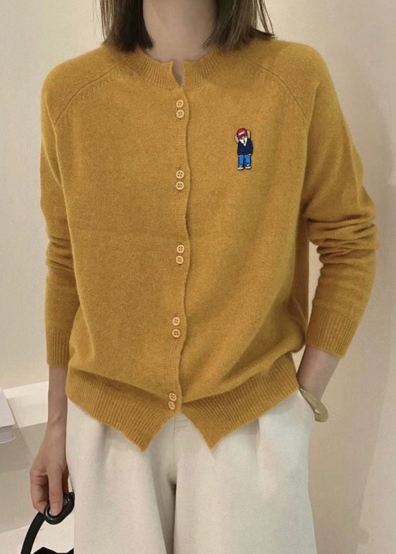 Gracefully Styled Cardigan for Any Occasion