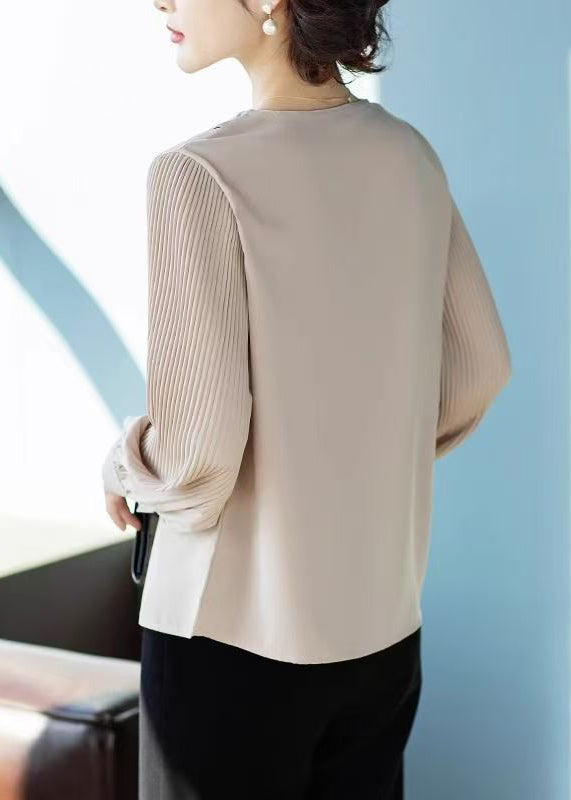 Polished Blouse with an Effortless Classic Look