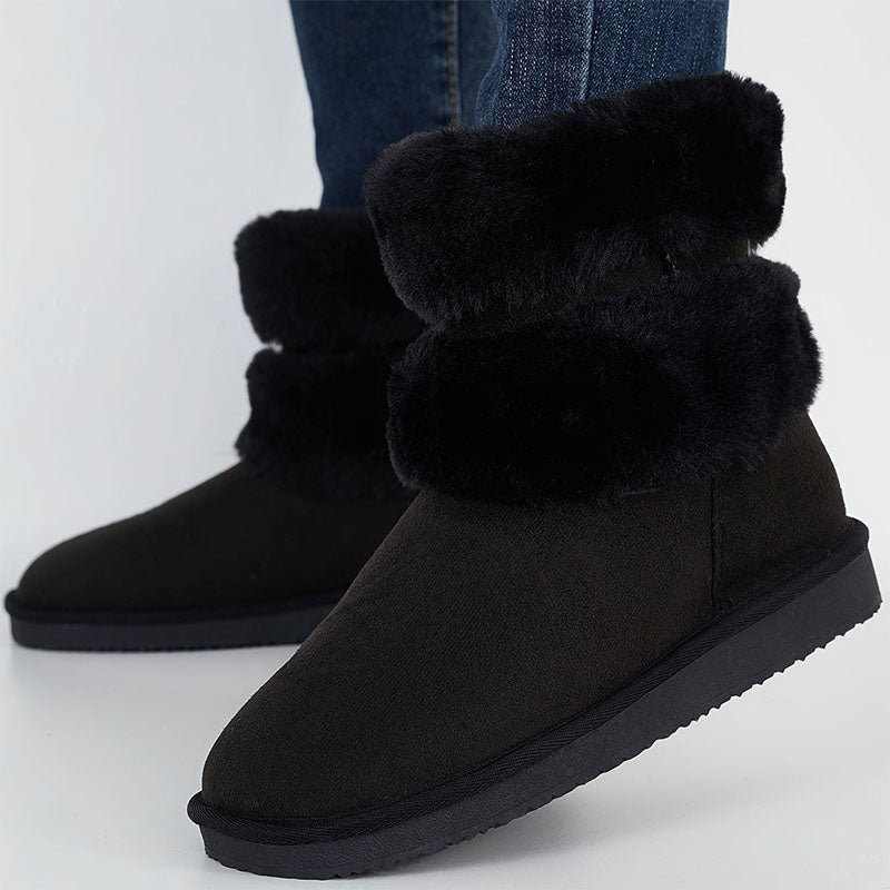 Graceful Orthopedic Boots for Modern Look
