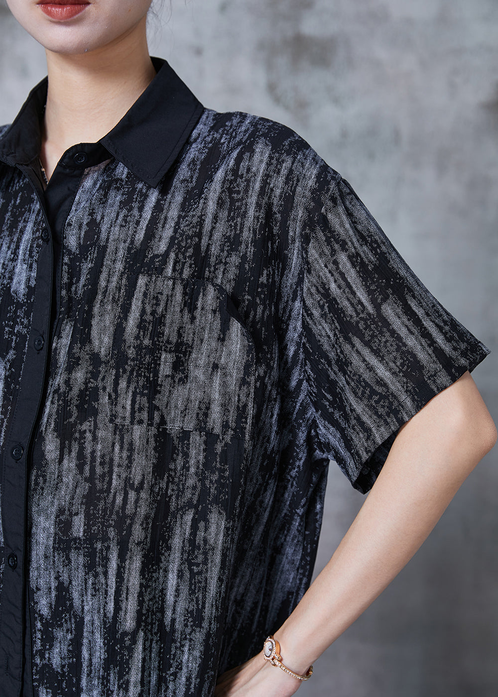 Gracefully Styled Shirt for Any Occasion