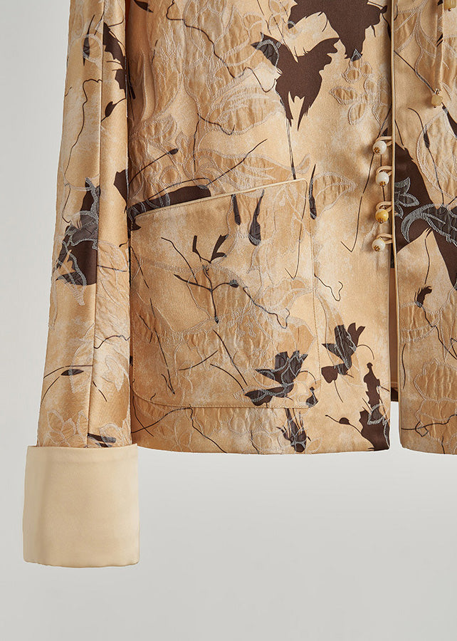 Elegantly Styled Coat for Everyday Wear