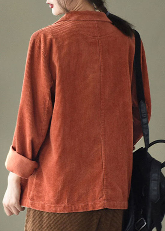 Well Tailored Coat with a Graceful Silhouette