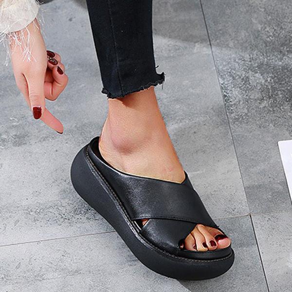 Chic Orthopedic Sandals with Unique Design