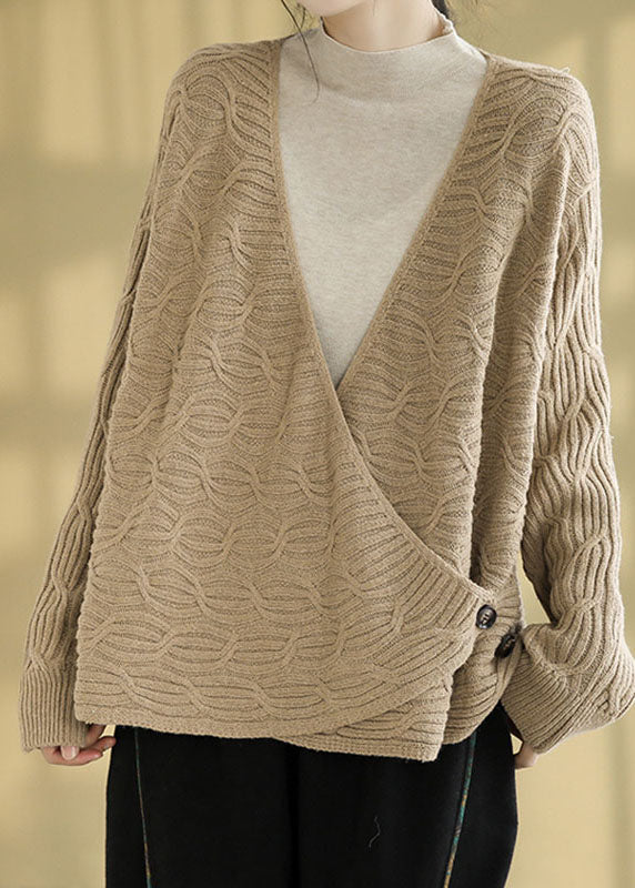 Well Tailored Sweater with a Graceful Silhouette