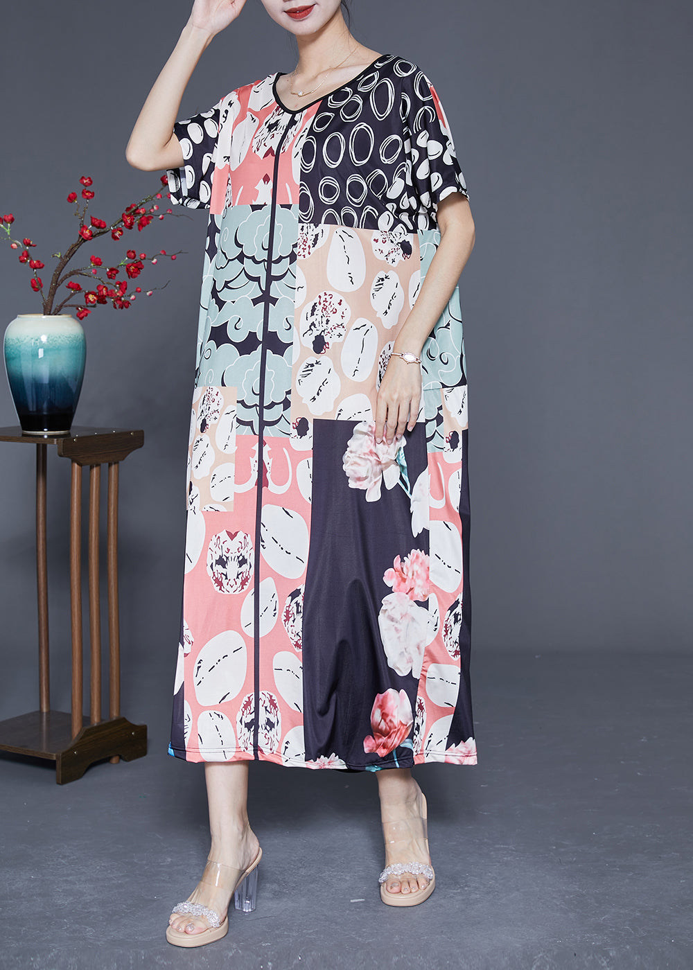 Classic Vintage Dress with a Flattering Fit