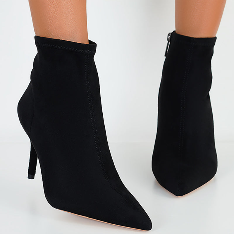Graceful Orthopedic Boots for Modern Look