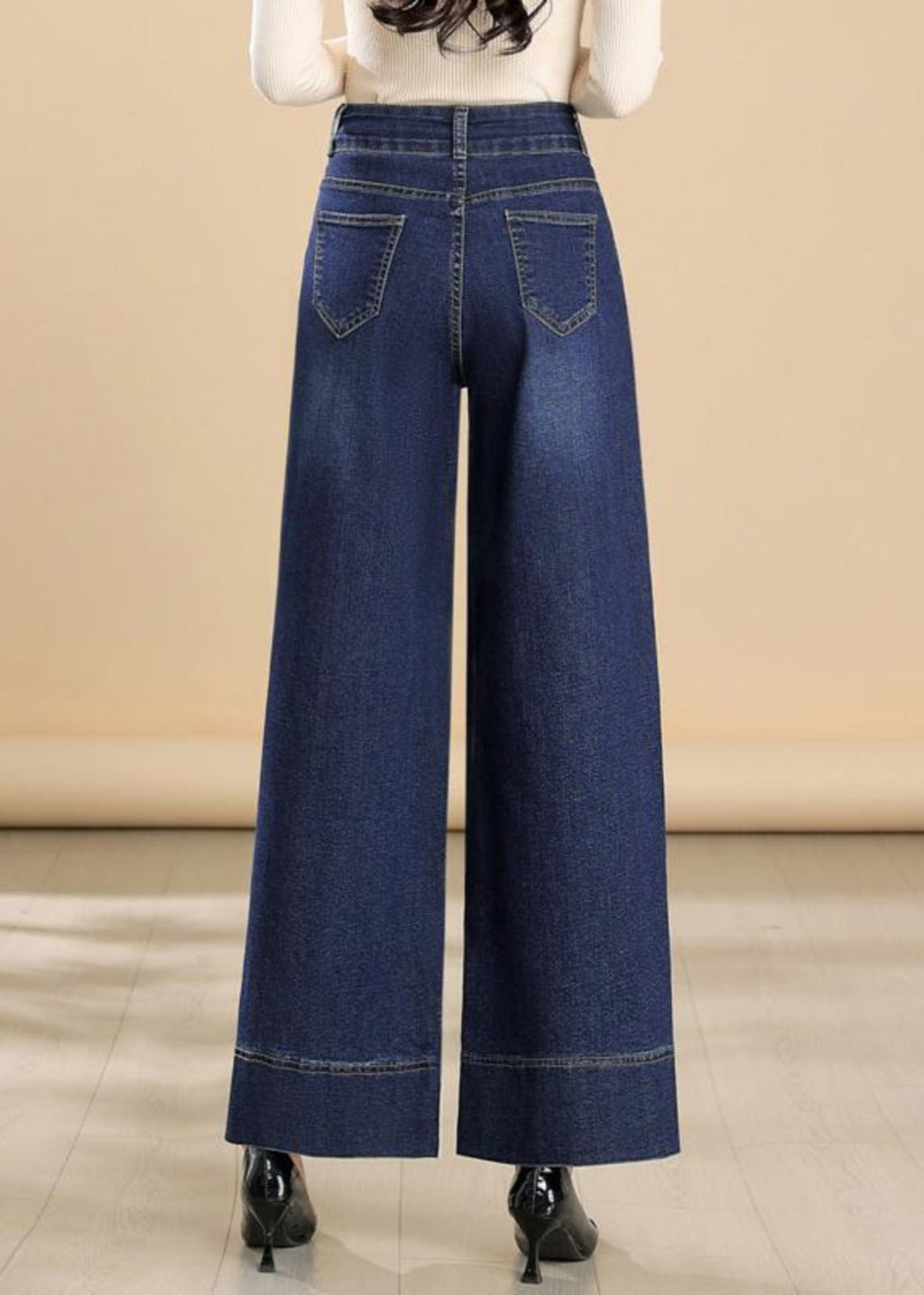 Elegantly Styled Pants for Everyday Wear