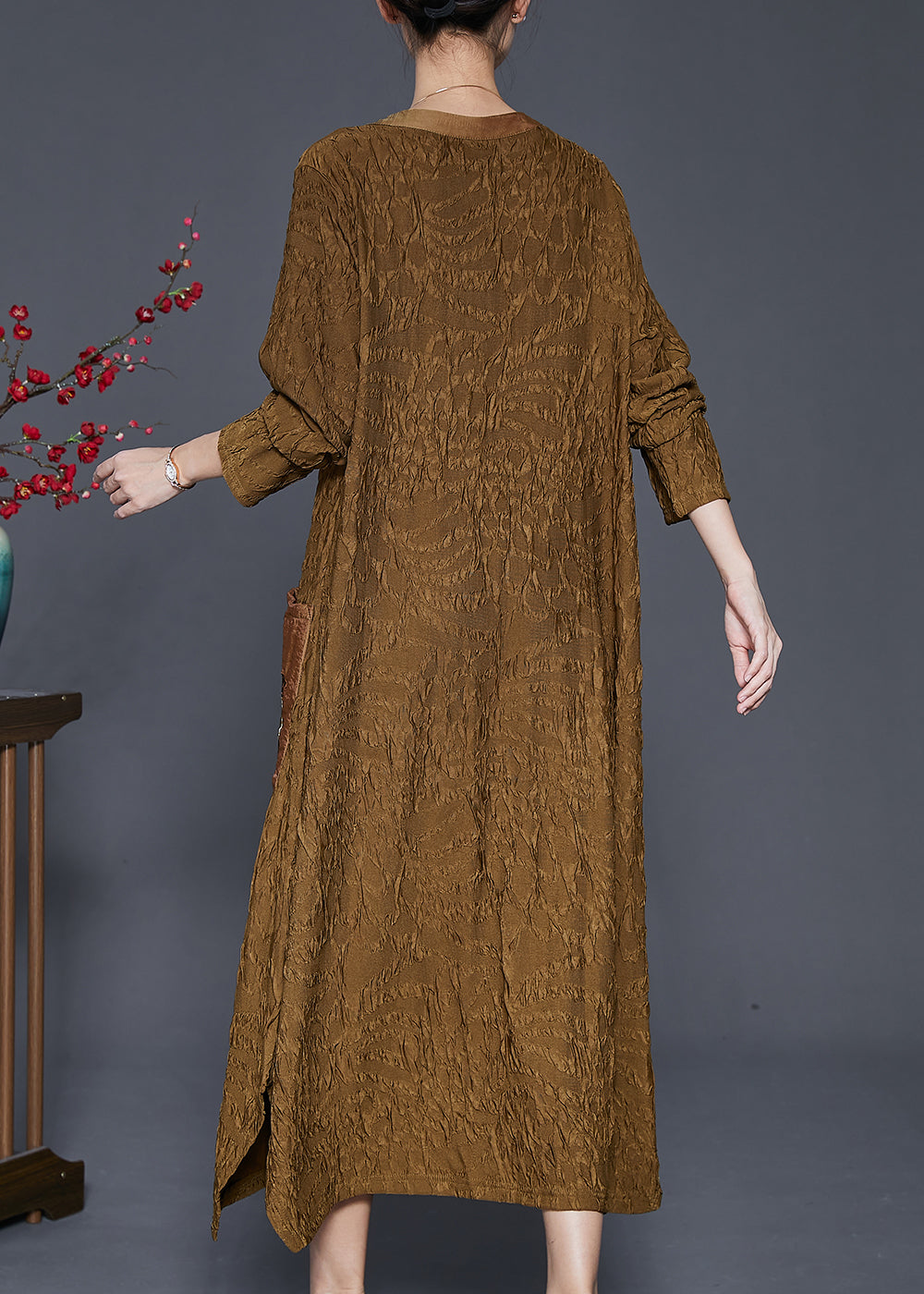 Gracefully Styled Dress for Any Occasion