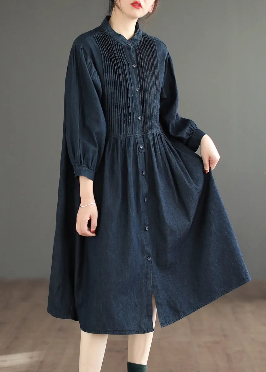 Classic Vintage Blouse with a Flattering Fit