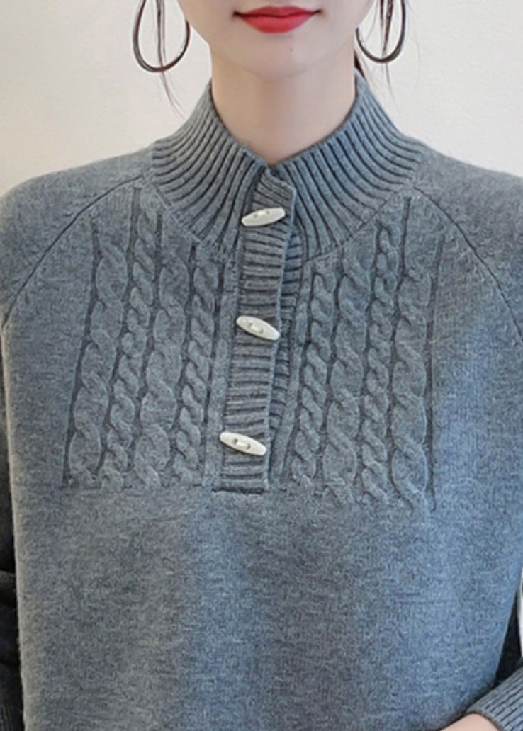 Effortlessly Elegant Sweater with a Timeless Design