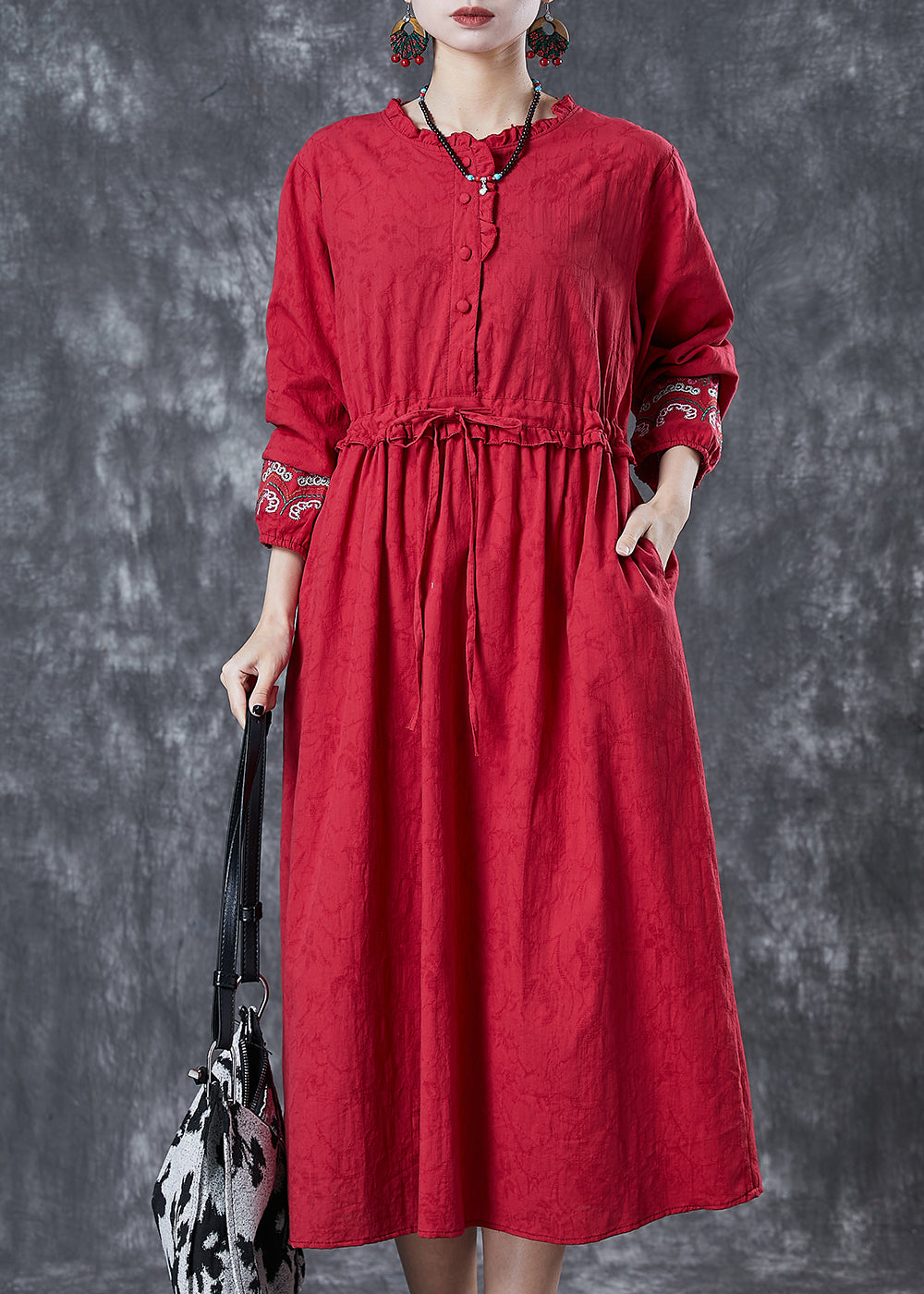 Beautifully Crafted Dress in a Classic Style