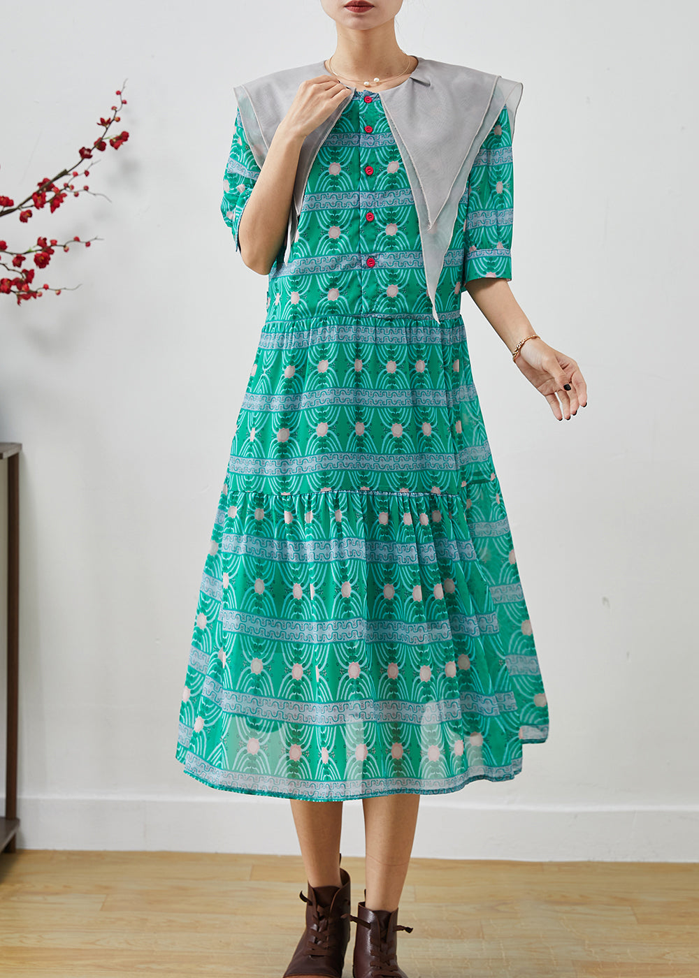 Polished Dress with an Effortless Classic Look