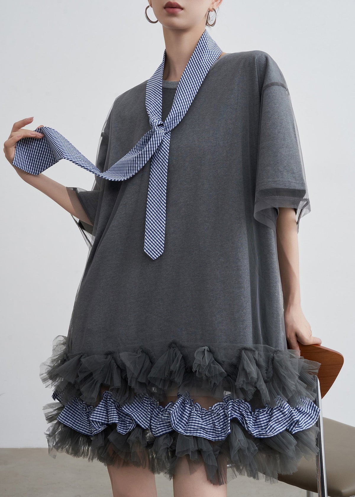 Beautifully Finished Dress in a Timeless Design