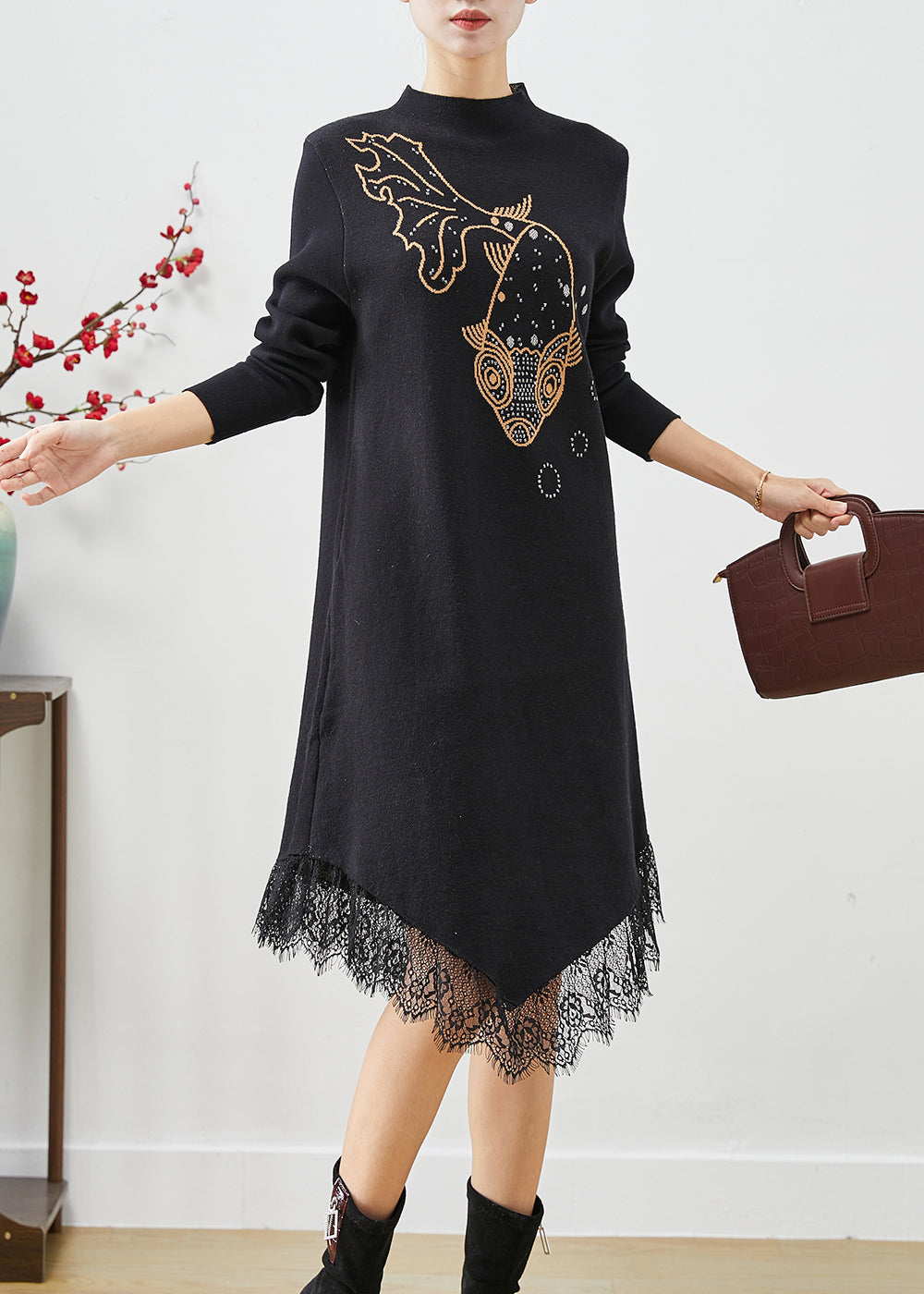 Beautifully Finished Dress in a Timeless Design