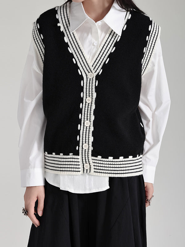 Effortlessly Elegant Garment with a Timeless Design