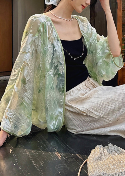 Well Tailored Cardigan with a Graceful Silhouette