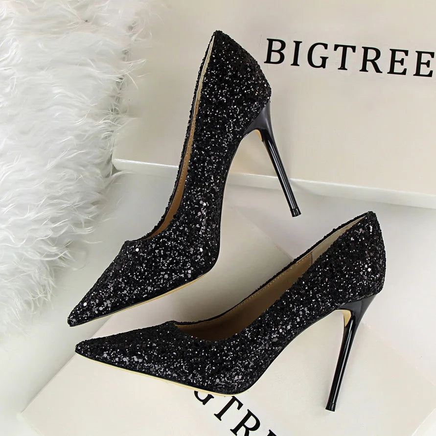 Chic Orthopedic Heels with Unique Design