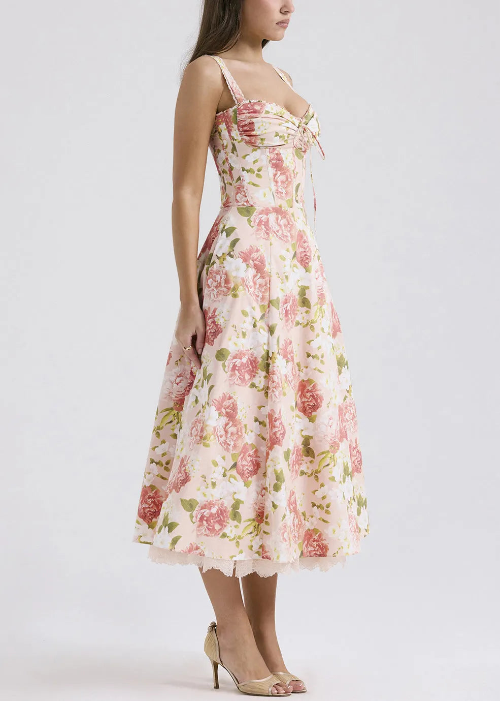 Polished Dress with an Effortless Classic Look