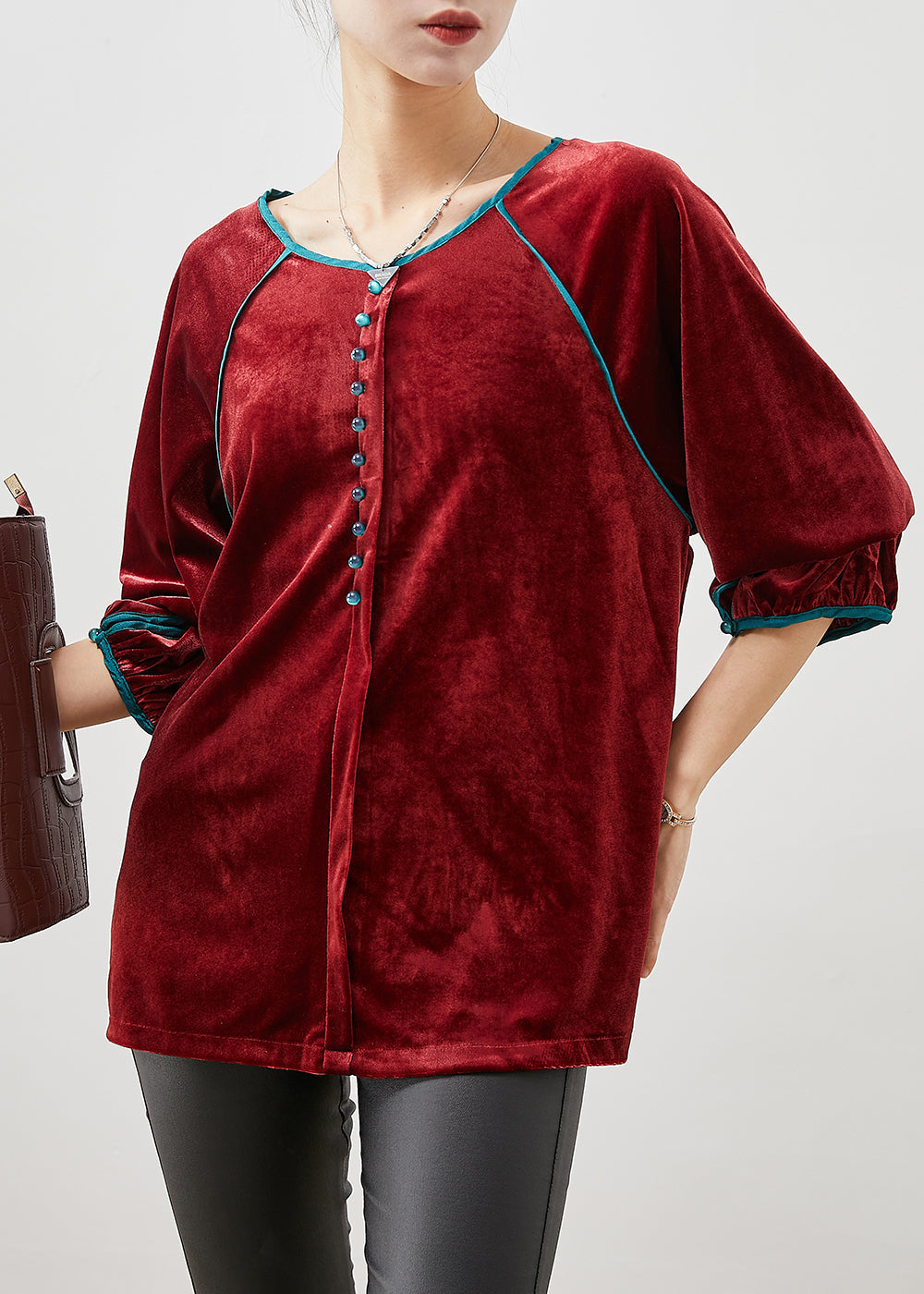 Classic Vintage Blouse with a Flattering Fit