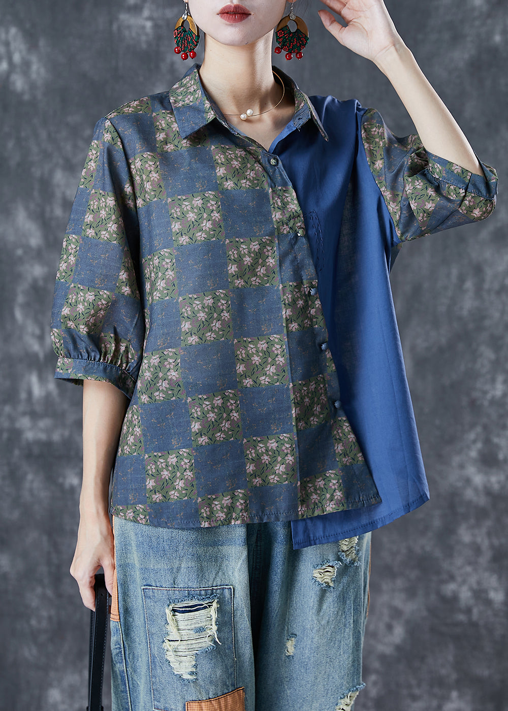 Effortlessly Elegant Top with a Timeless Design