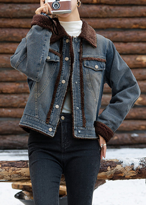 Effortlessly Elegant Coat with a Timeless Design