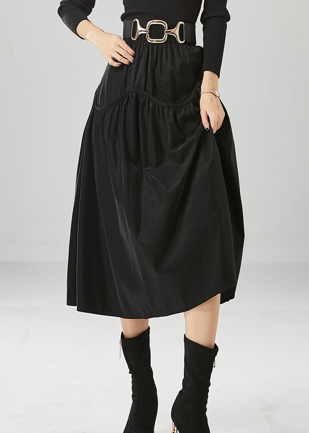Sophisticated Garment with a Clean Classic Look