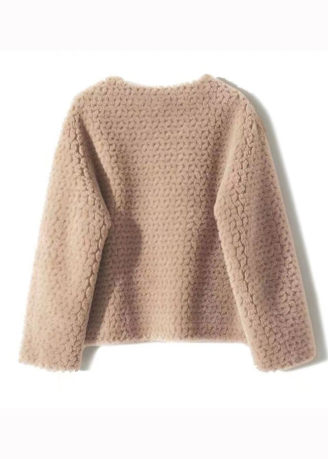 Beautifully Finished Coat in a Timeless Design