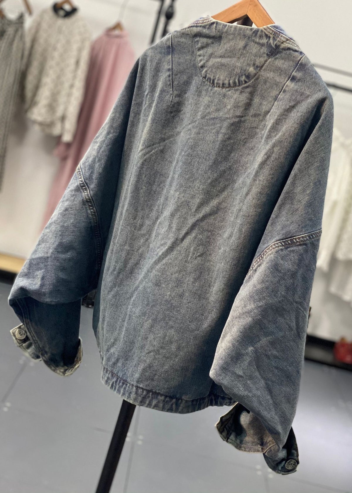 Beautifully Finished Coat in a Timeless Design