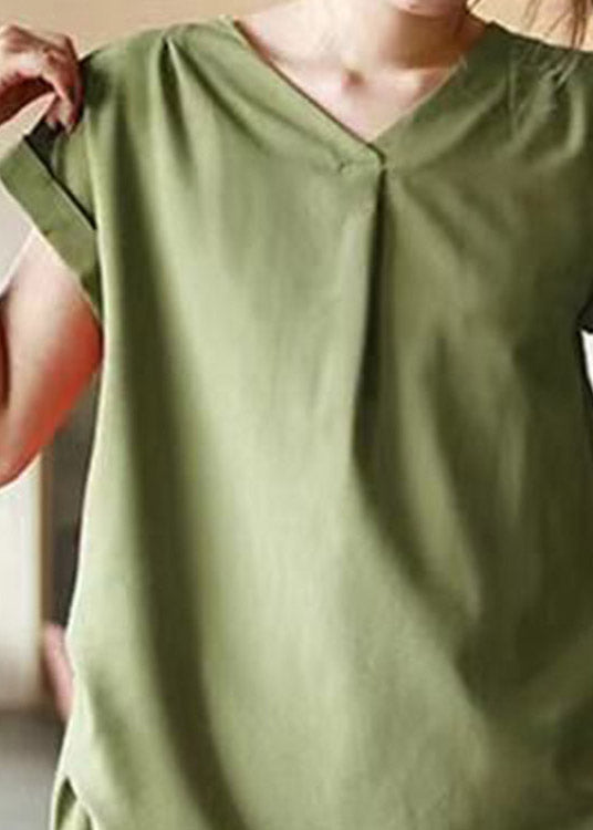 A Vintage Style Shirt with Delicate Timeless Details