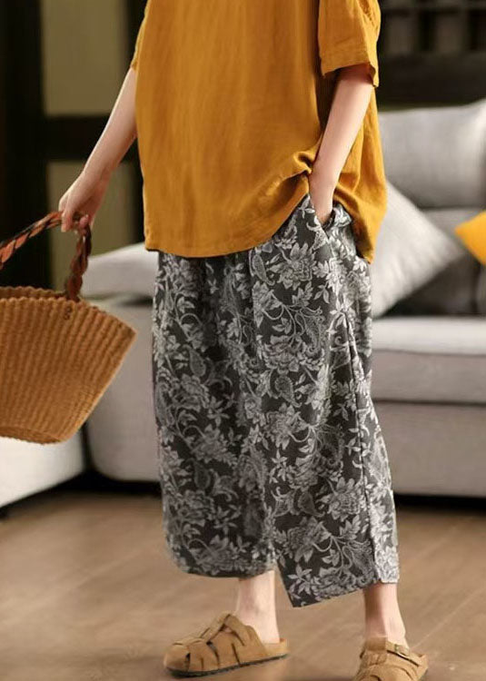 Well Tailored Pants with a Graceful Silhouette