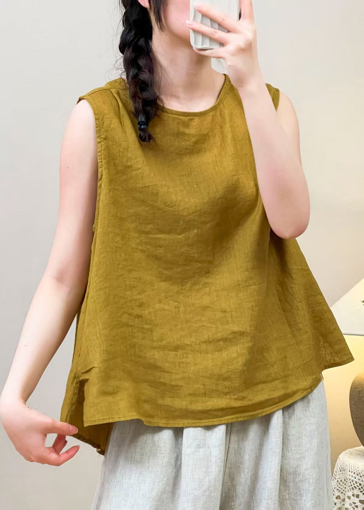 Sophisticated Blouse with a Clean Classic Look