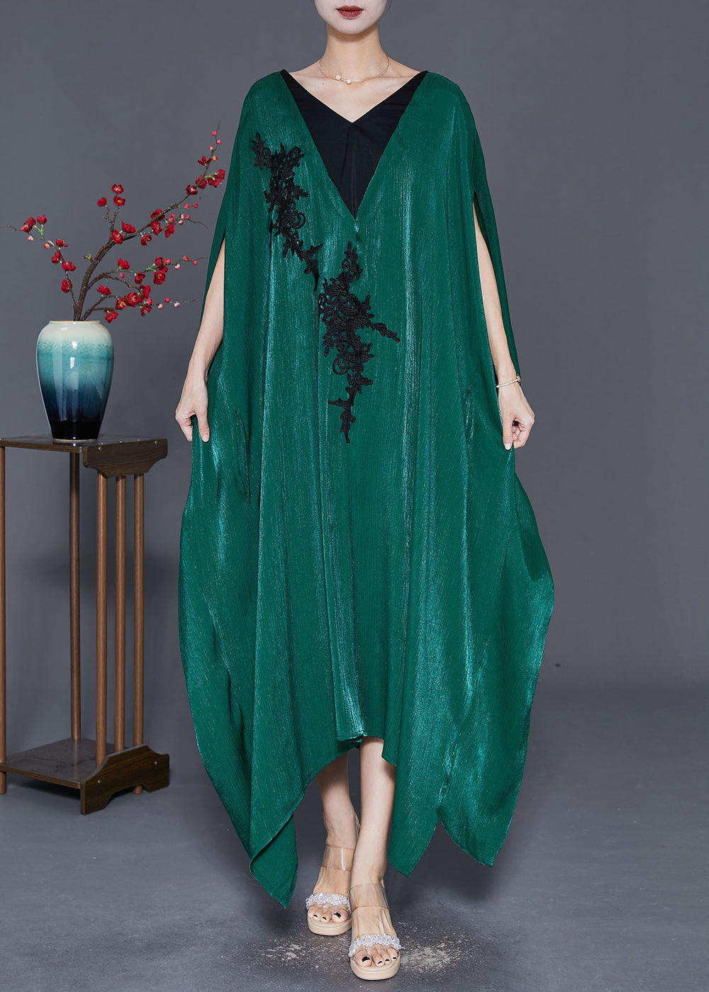 Classic Vintage Dress with a Flattering Fit