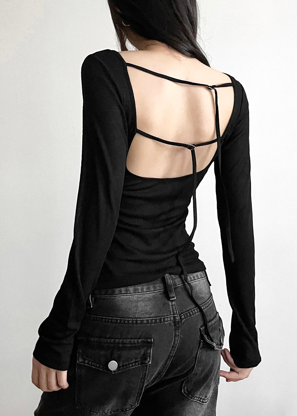 Effortlessly Elegant Top with a Timeless Design
