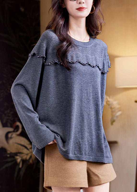 Effortlessly Elegant Sweater with a Timeless Design