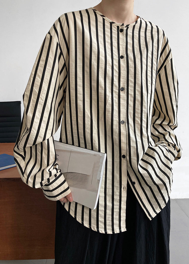 Classic Vintage Shirt with a Flattering Fit
