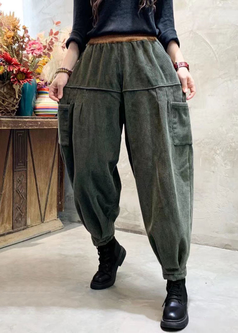Well Tailored Pants with a Graceful Silhouette