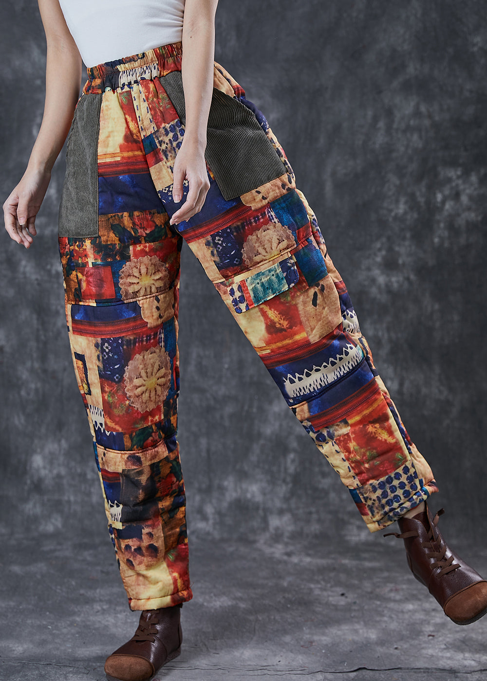 Well Tailored Pants with a Graceful Silhouette