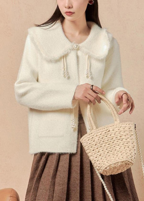 Elegantly Styled Coat for Everyday Wear